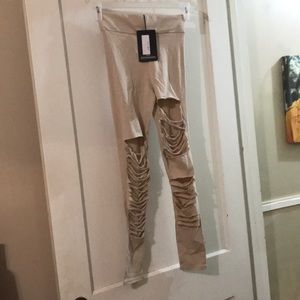 Pretty little things NWT ripped leggings
